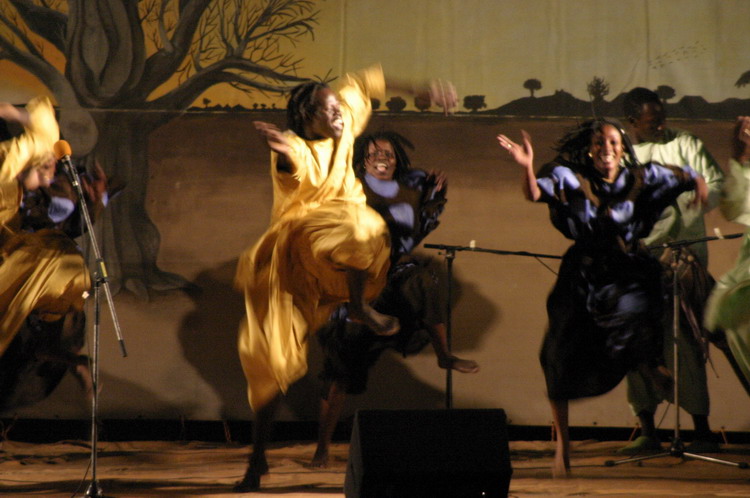 troupe communale louga.jpg